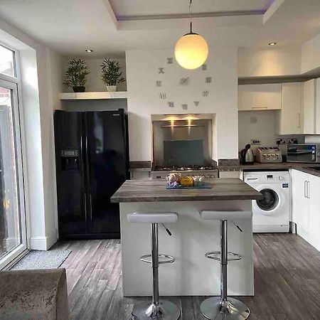 2 Bed Sleeps 6 Beach Retreat St Annes On Sea Villa Lytham St Annes Exterior foto
